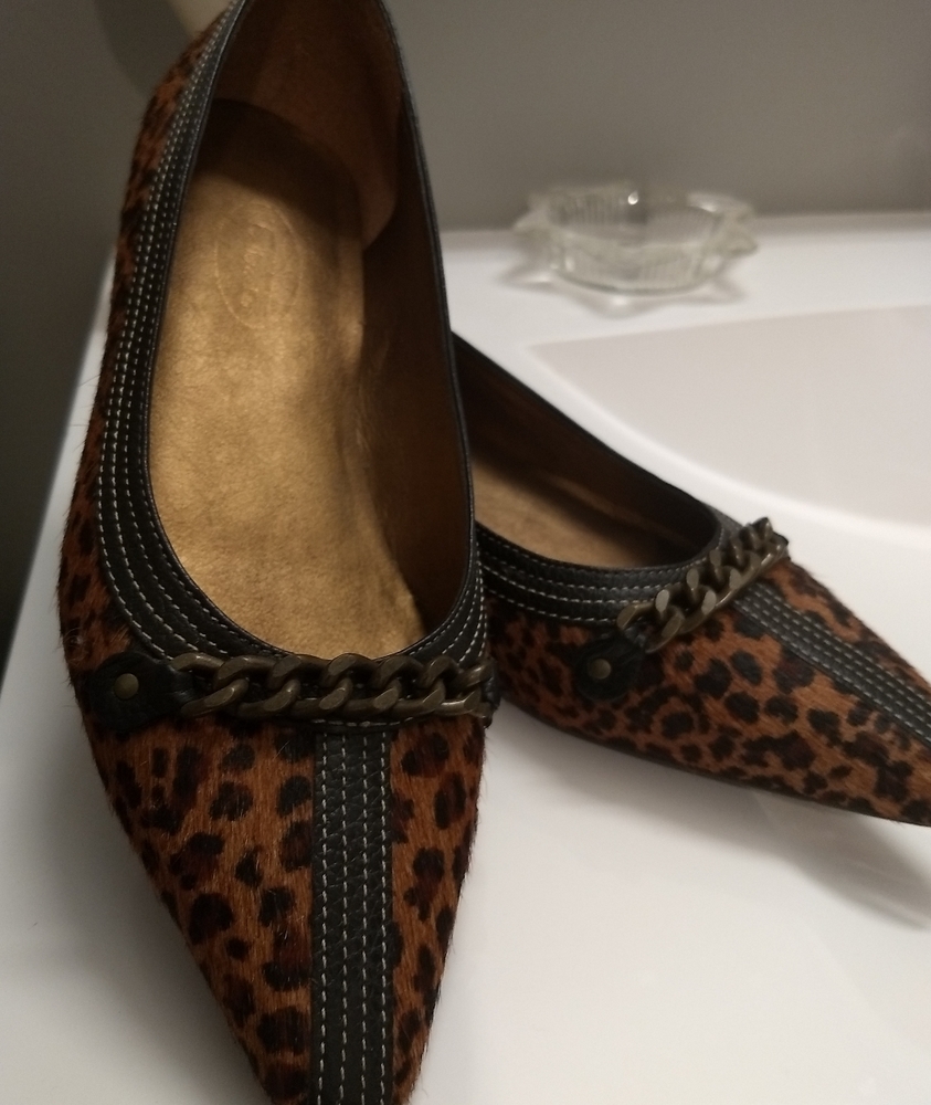 Talbot's Calf Hair Leopard Pointed Toe Flats 5B